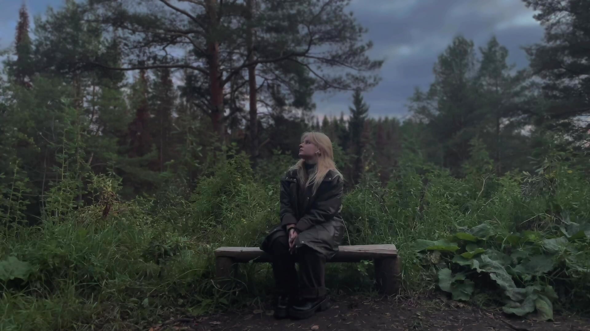 I open up to you🧝🏻‍♀️💚 - video by BonnyeBoom cam model