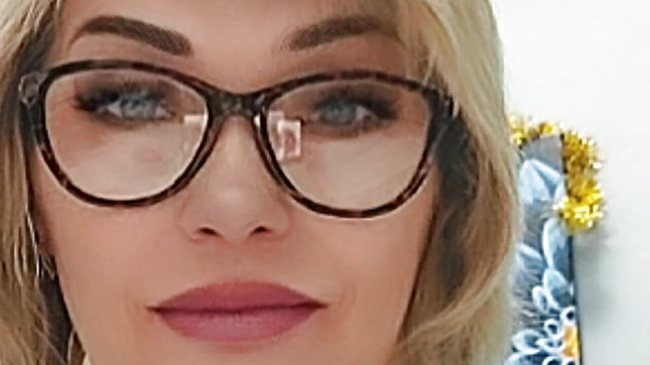 Would you like to meet?) - video od modelky/modela Lia_Ray