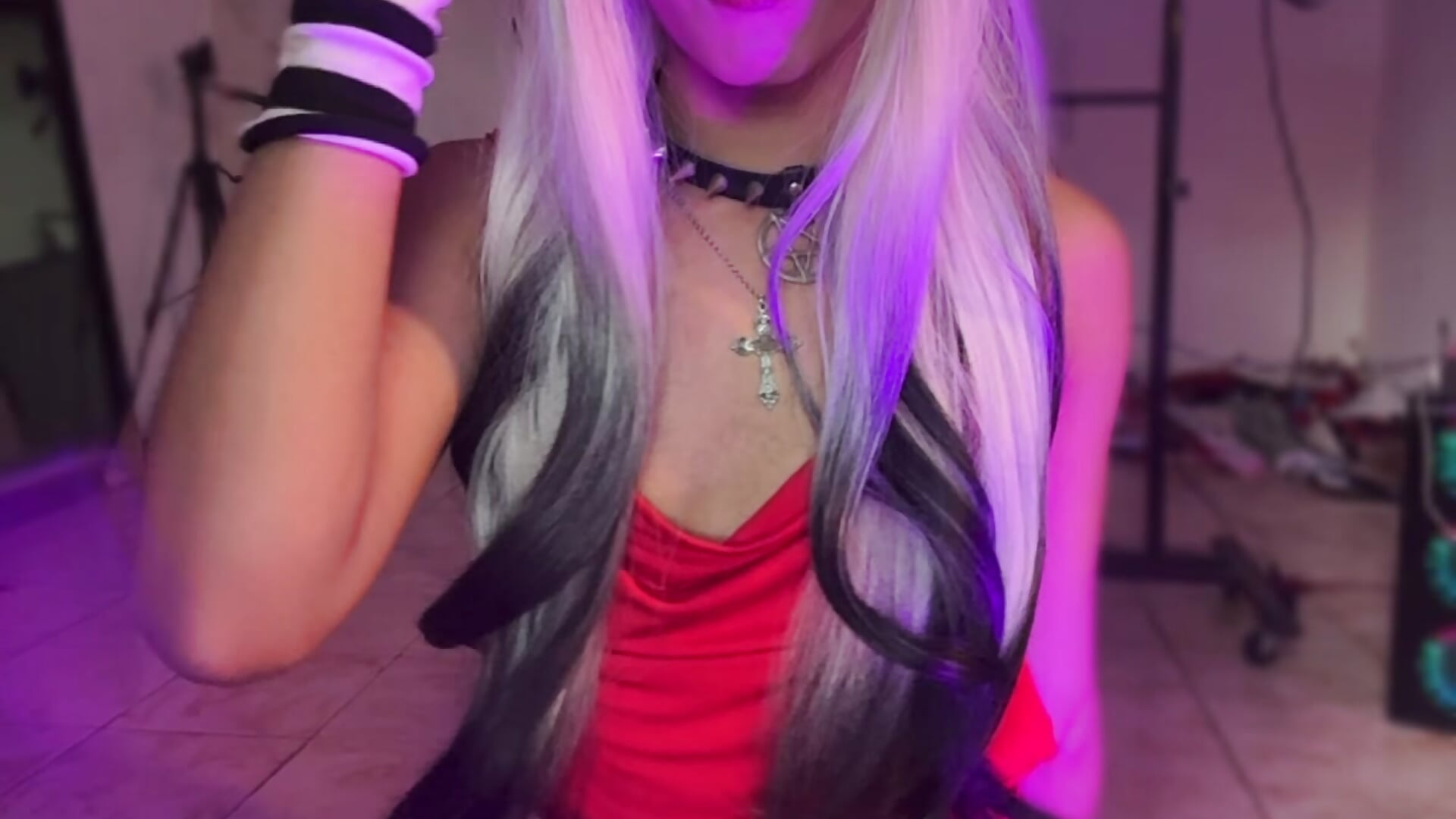 ONE OF MY SEXY OUFFITS IN ONE OF MY STREAMS - วิดีโอโดย Cute_Aleja โมเดลแคม