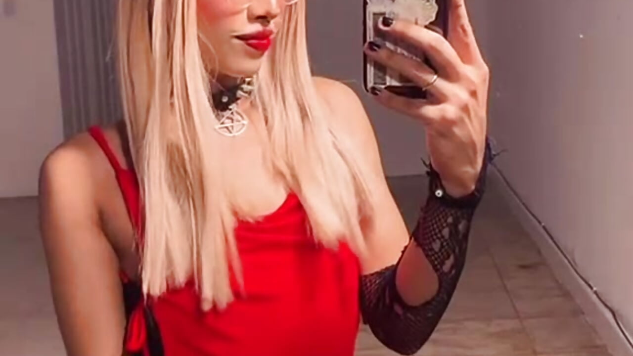 CASUAL - Cute_Aleja adlı kamera modelinin videosu
