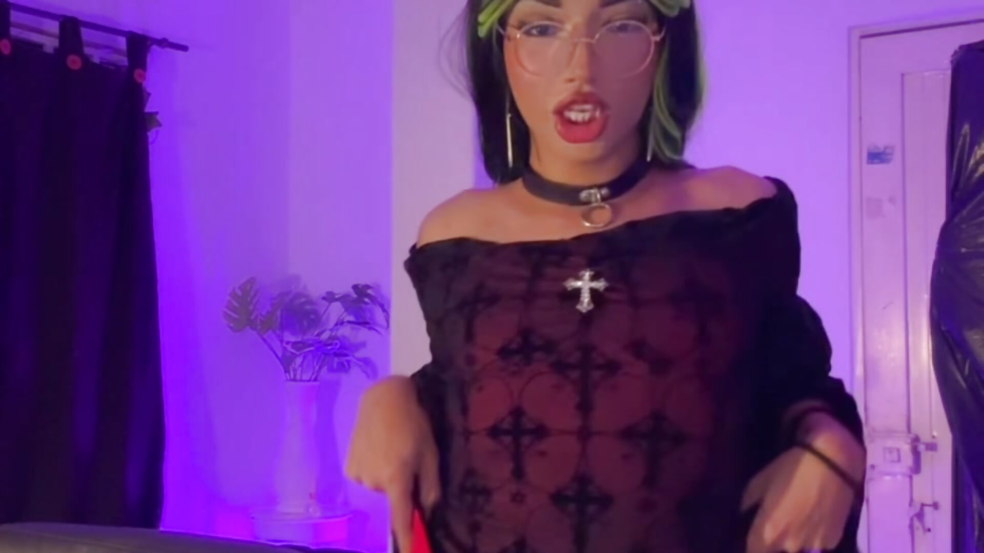 Your big ass and Big cock gothic 😈🖤