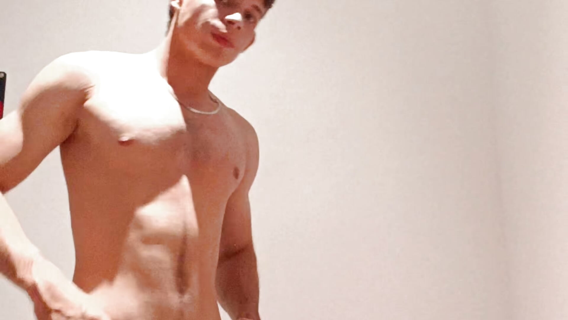 Michael sexi pose - vidéo du modèle de showcams Michael_black01