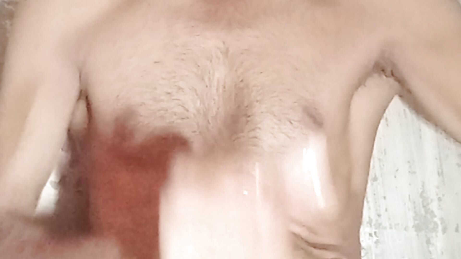 Hard cumshow with full face - video của người mẫu cam Livewithlove