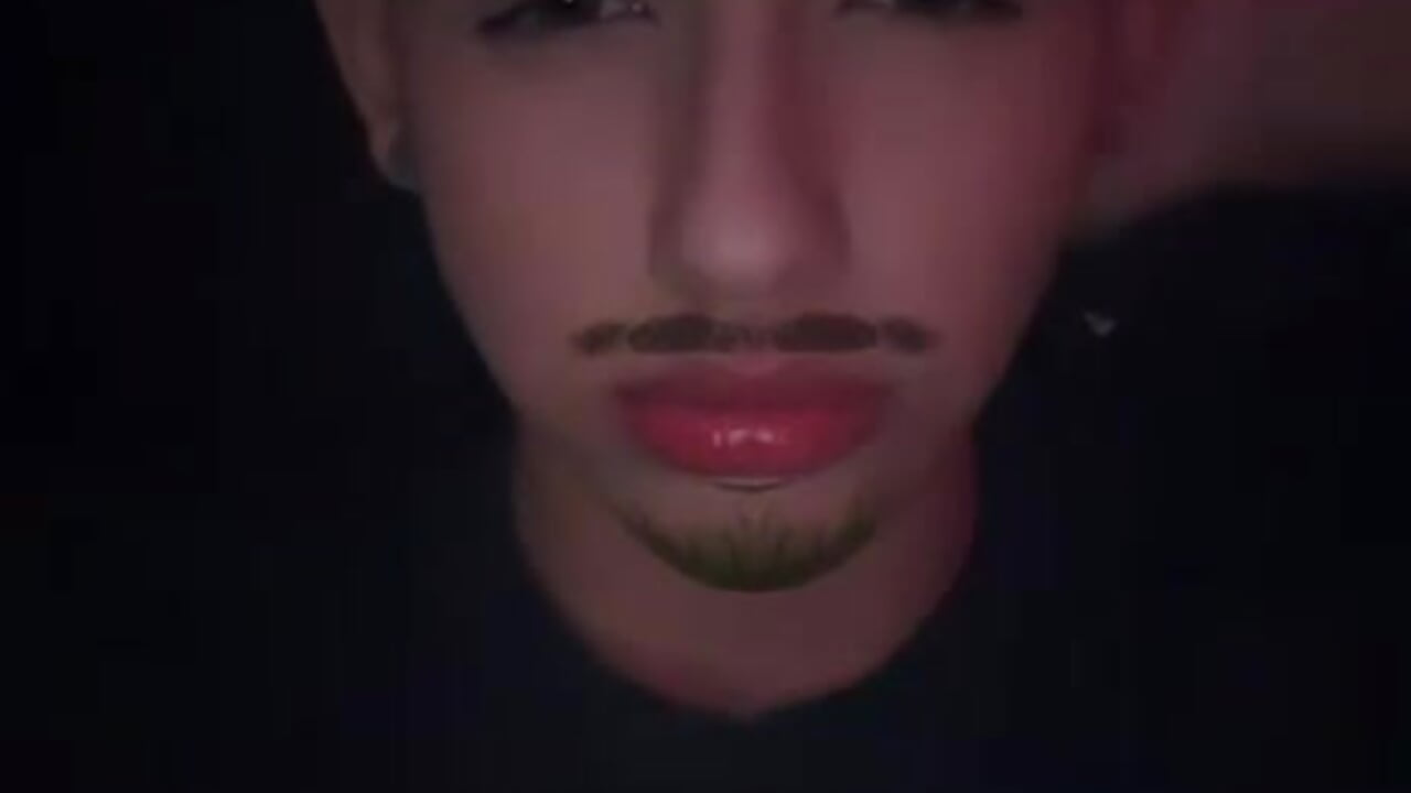 🥸 - video Axel_Cody_ kameramallilta