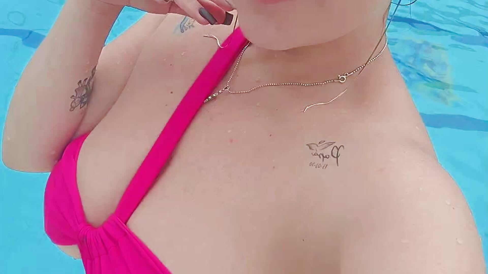 sensual emily – video af lesb_milf cam-model