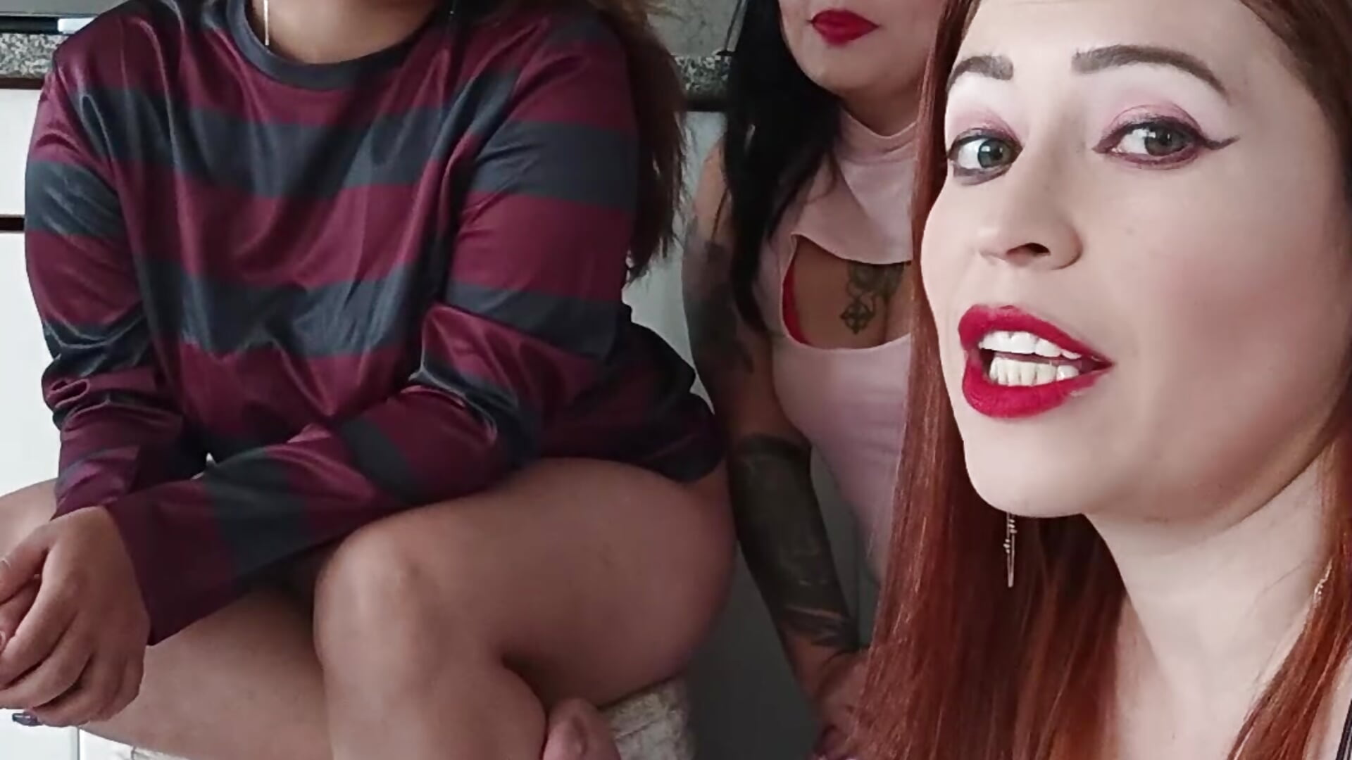 Crazy girls - video by lesb_milf cam model