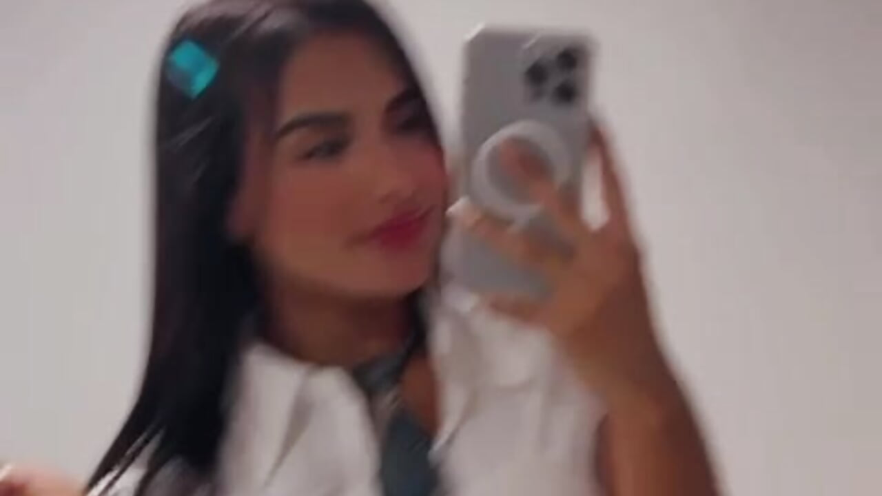 😈schoolgirl - vídeo de la modelo de cam sarayofficial