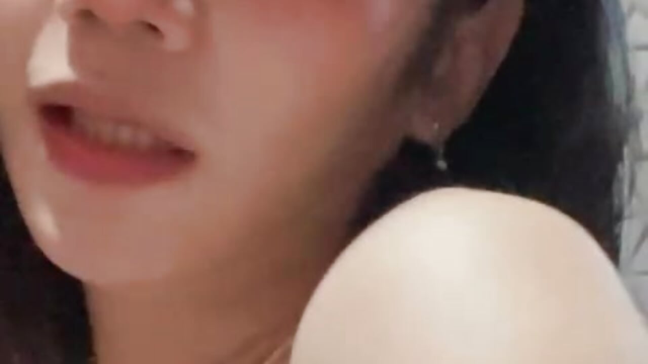 WhatsApp Video 2025-10-14 at 9,36,26 AM - video by i_am_the_best_for_u cam model