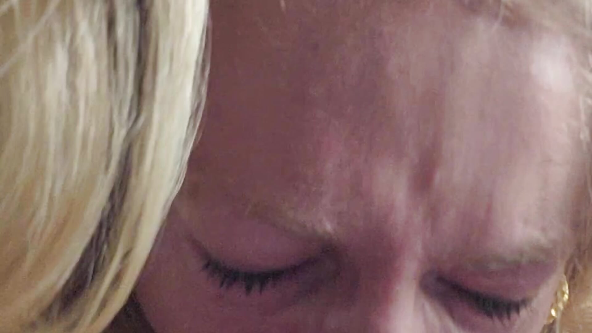 Gorge profonde - video của người mẫu cam DeesseLilli