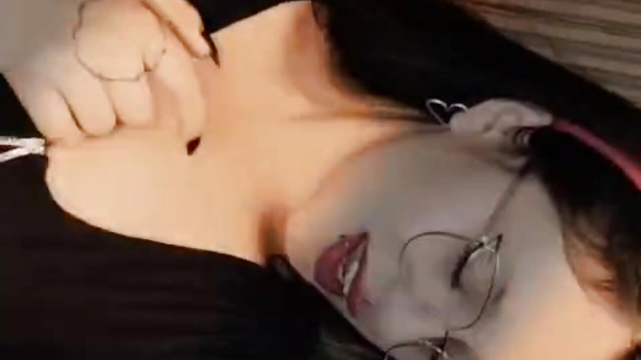 EMI ❤️ - video by _Emily_vixen cam model