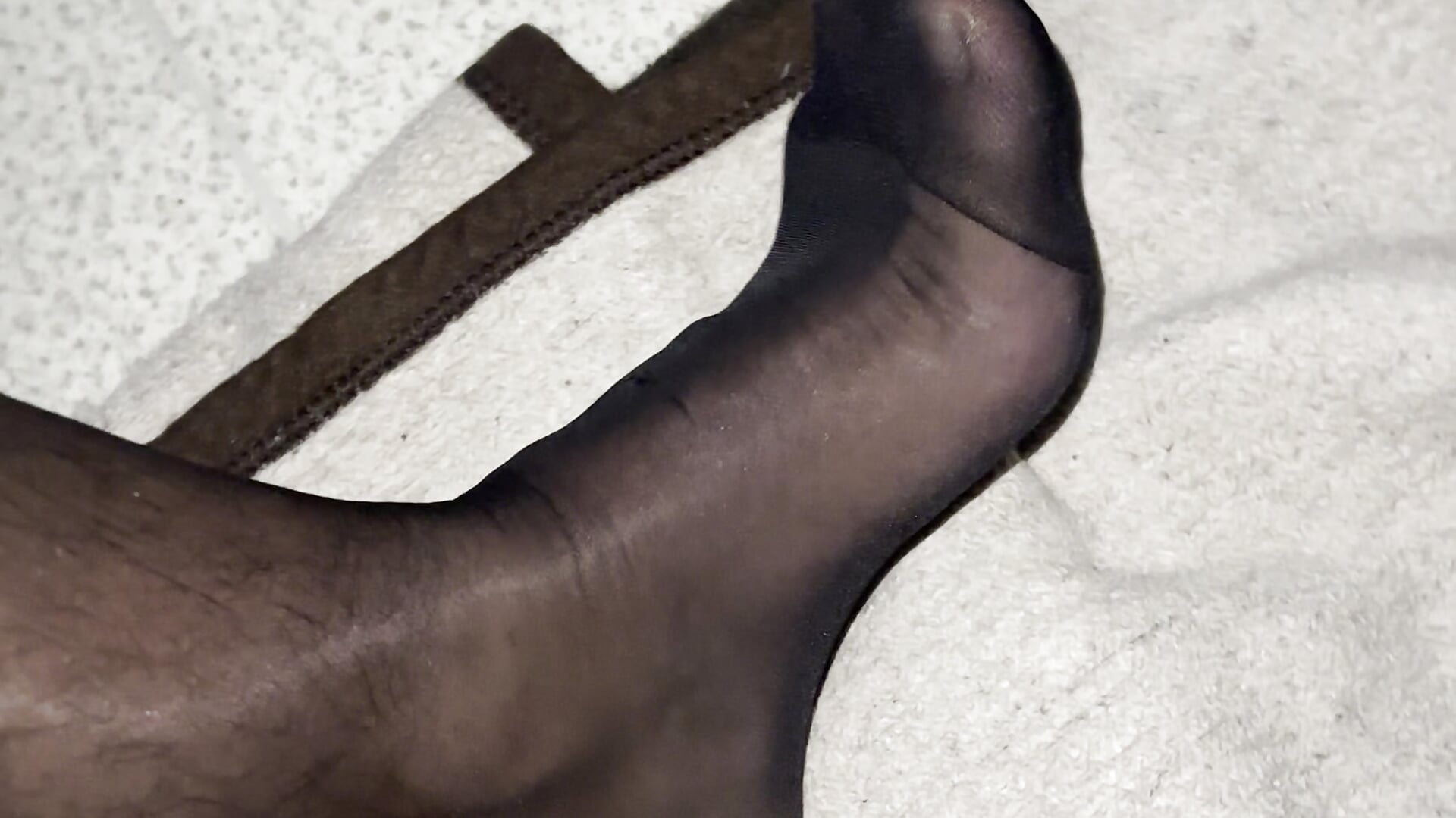 dicks like stockings - video by dicsucerboy77 cam model