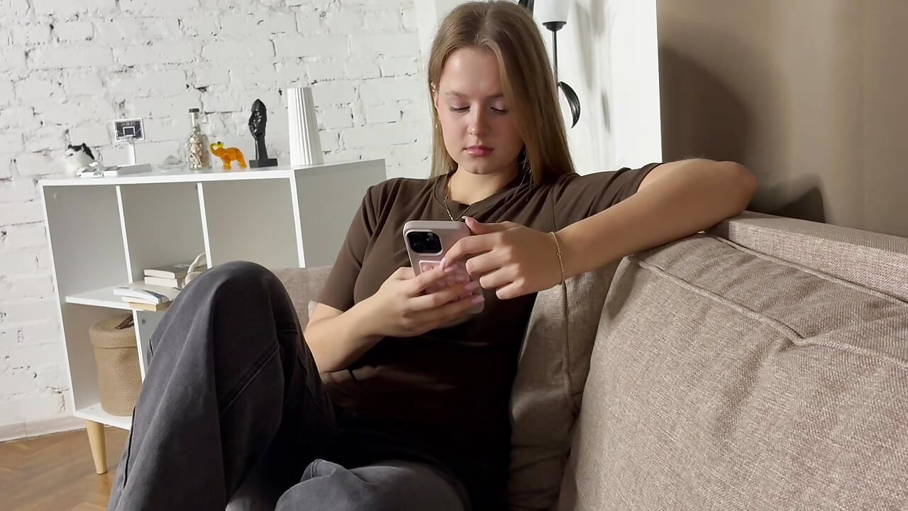 u wanna see it? - video by SherlyGorelli cam model