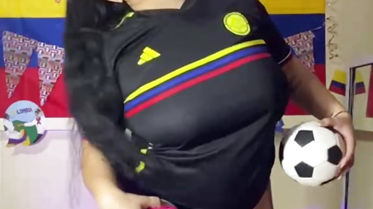 let's enjoy this world cup ⚽⚽ – video od webkamerové modelky TokyoSky