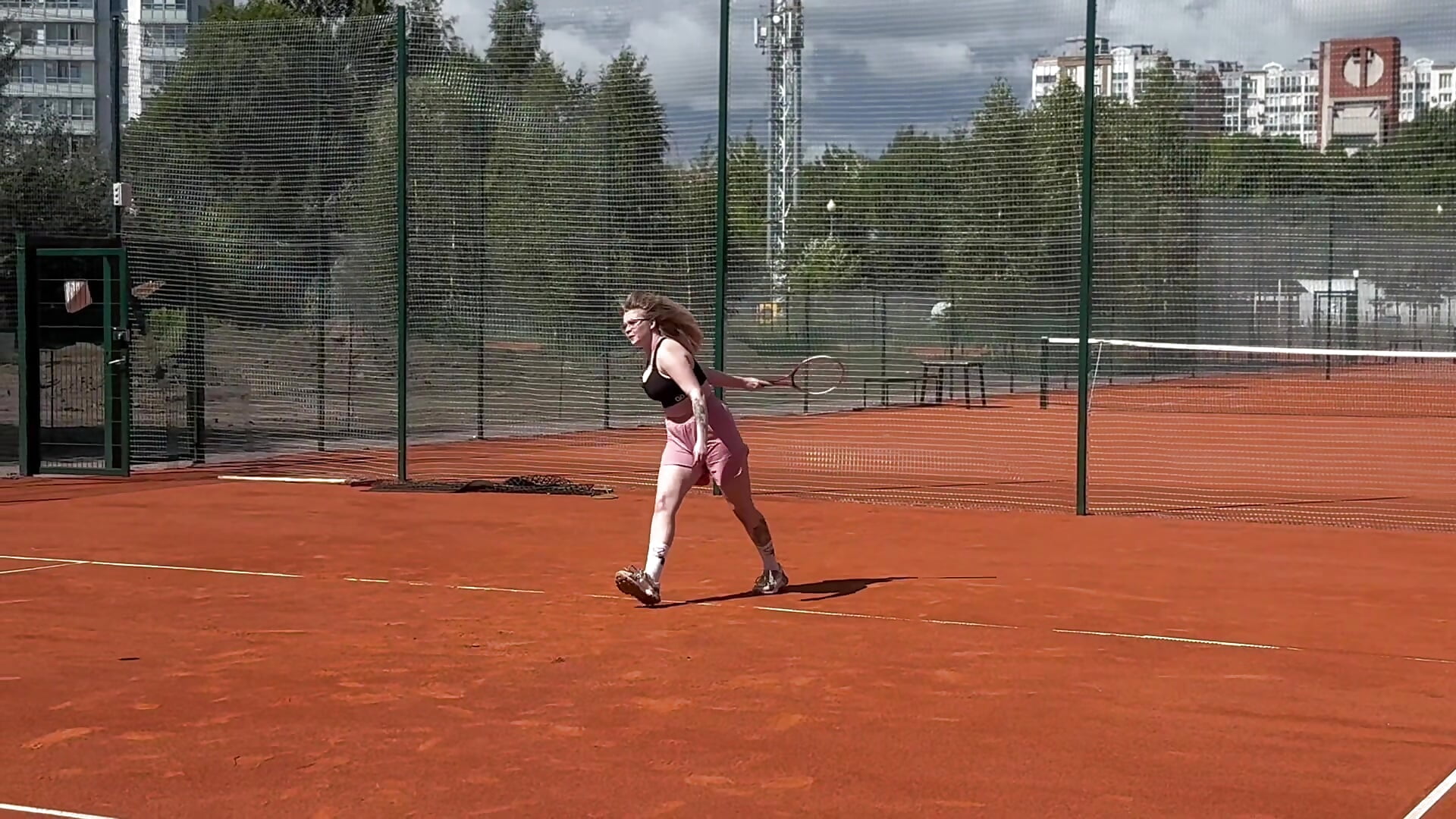 Would you play tennis with me? – video af LesleyMil cam-model