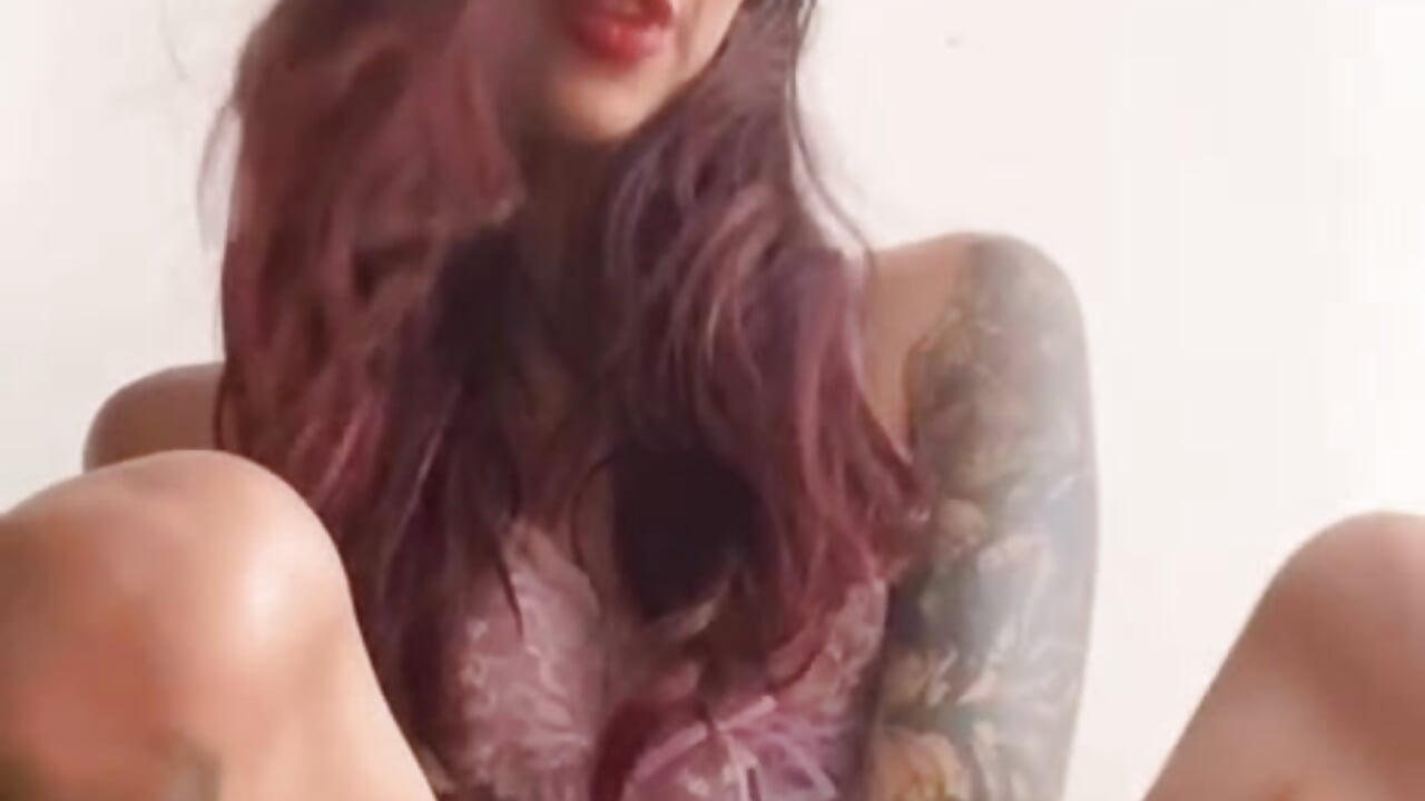 Sensual - video by Maligoshh cam model