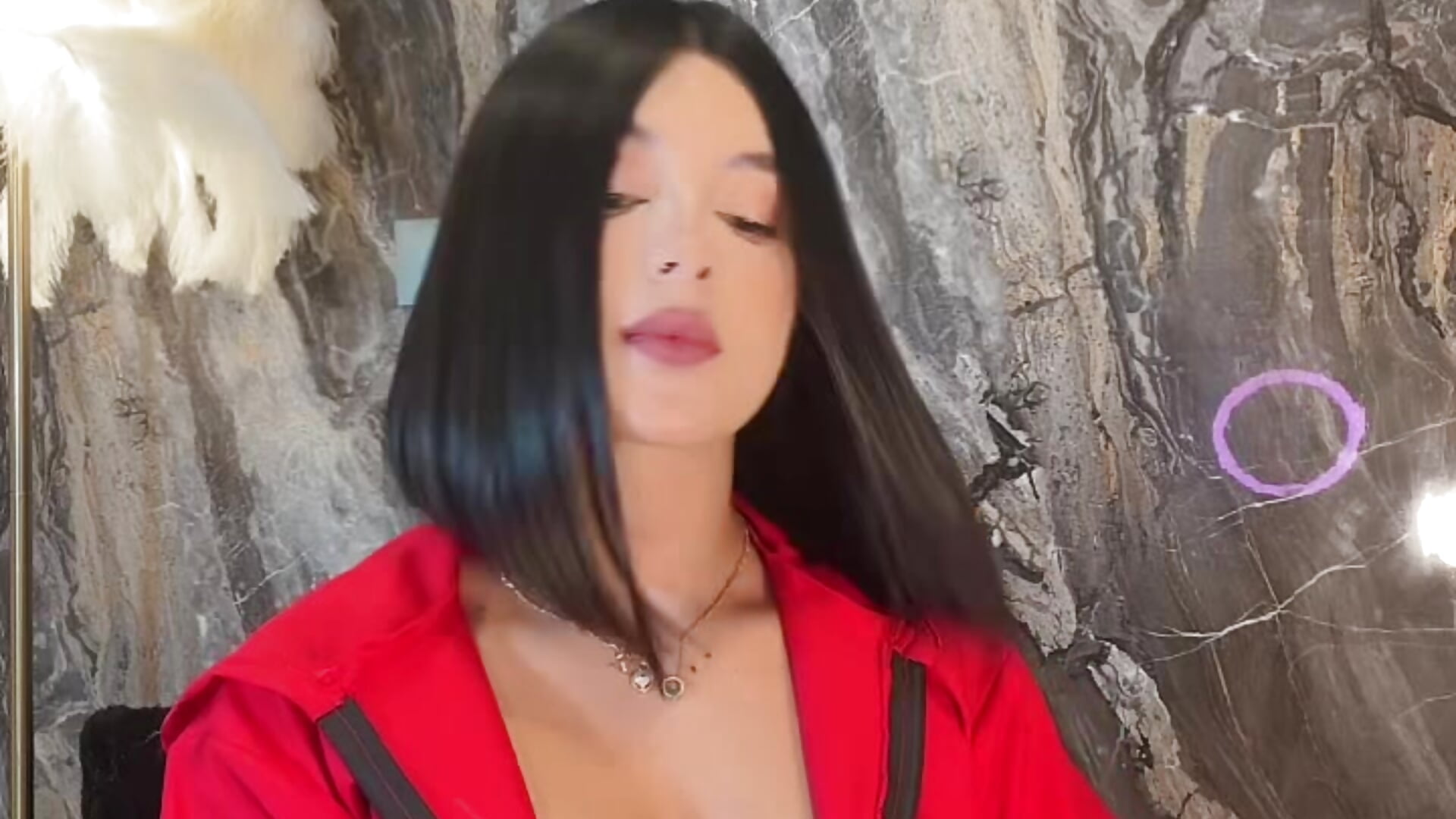 I don't know whether to rob a bank or your heart👀❤️ - Rashel_Frost_ 캠 모델의 동영상