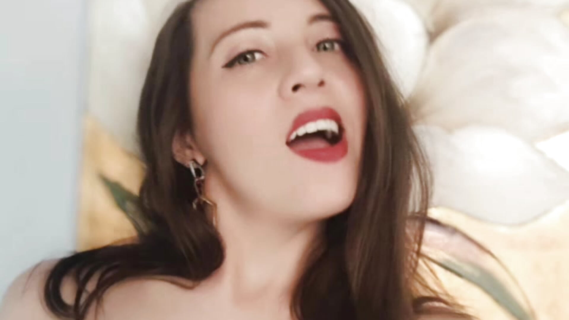 "Come... let me test you. Let's see how much you can stand looking at me like that." - video by SolSmithh cam model