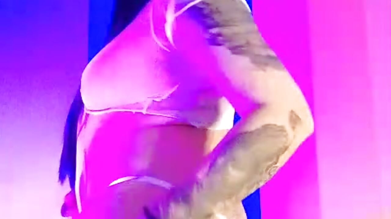 Happy start to the week my love🌸 - JuliethCruz_ adlı kamera modelinin videosu