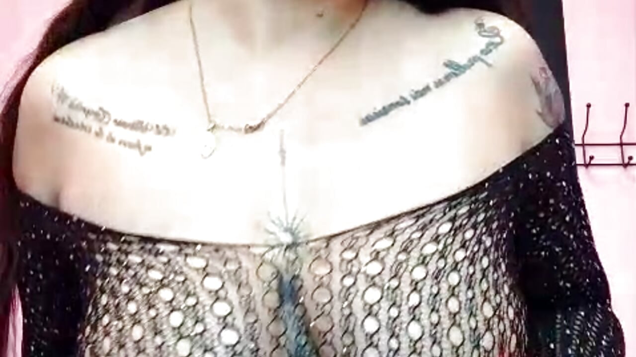   “Stay… this is just starting to burn.” - video by JuliethCruz_ cam model