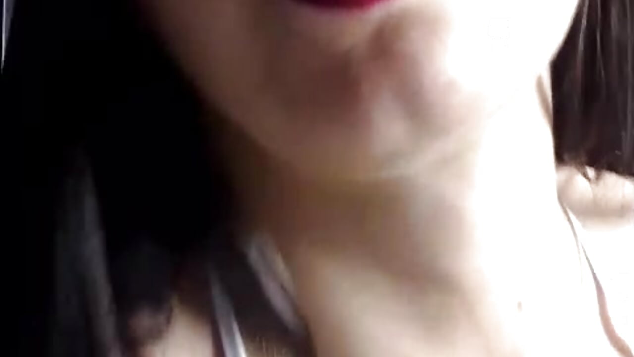 “Soft to the eye… dangerous in intention.” - video av JuliethCruz_