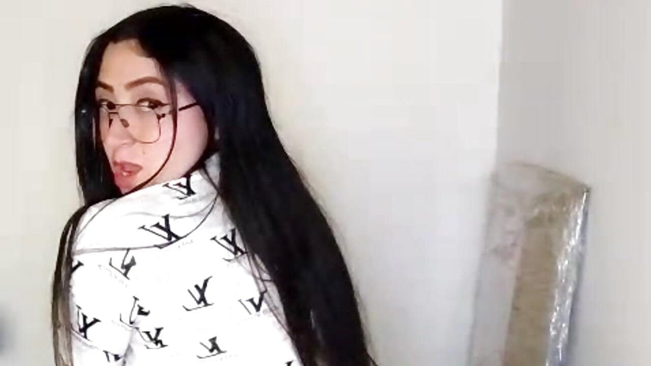 i am sexy - video by JuliethCruz_ cam model