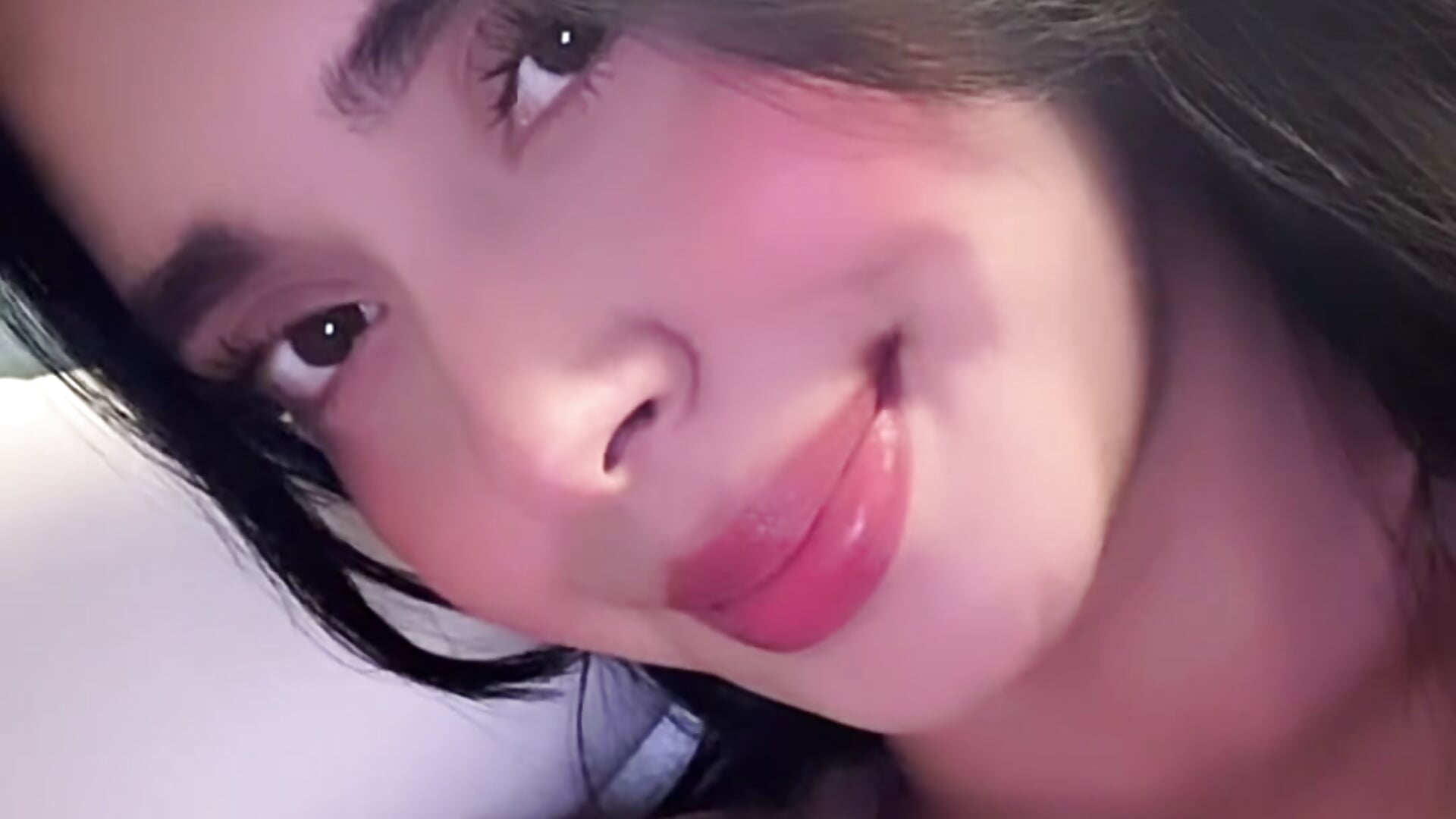 🤎 - vidéo du modèle de showcams MiaSofia__