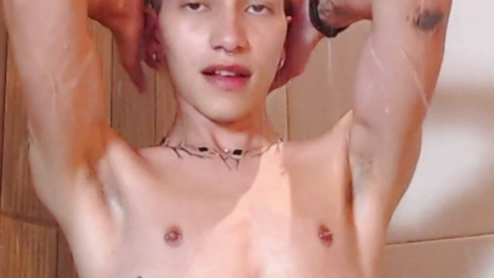 Flirting under the shower🔥 - Video von Tiam_muller Cam-Model