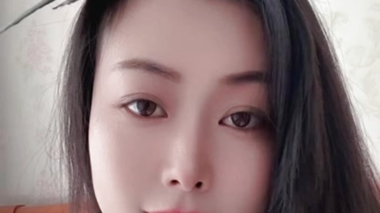 IMG_1211 - video by aini-maili cam model