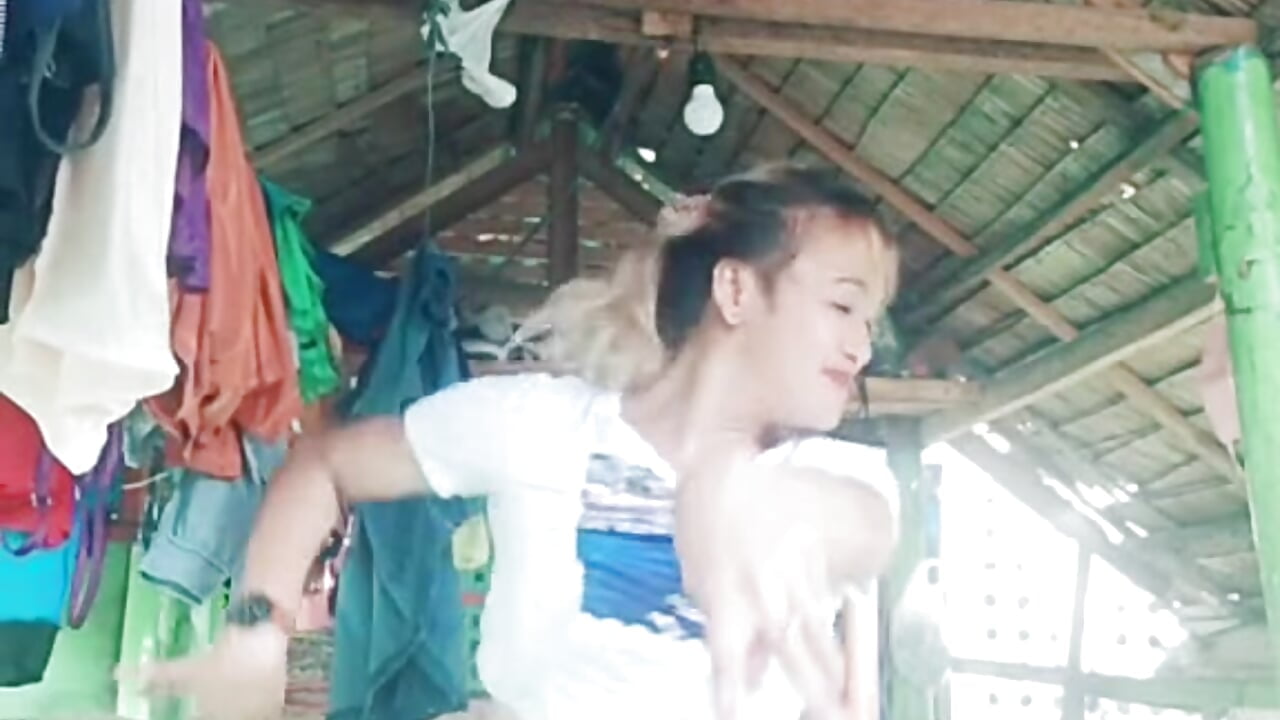 Dance 🩰 - video by smokeprincess cam model