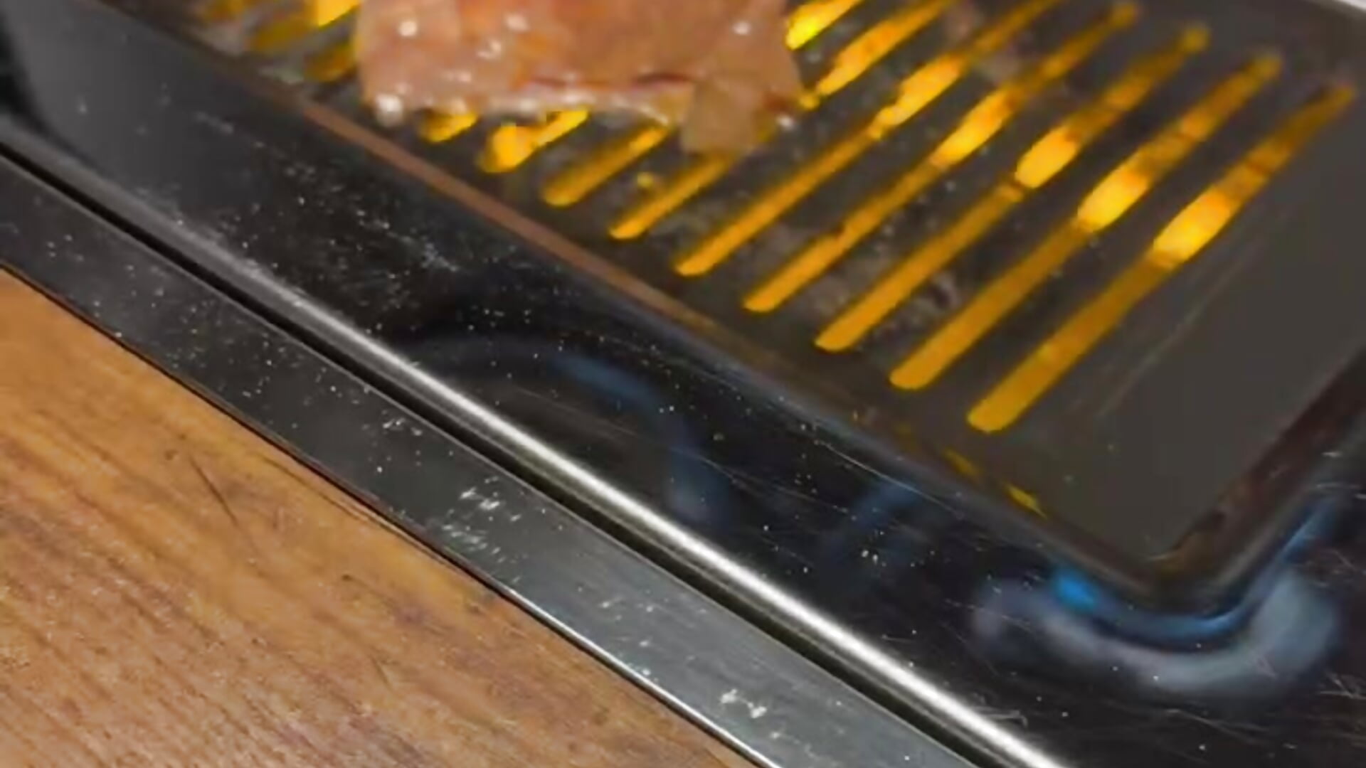 お肉♥️ - video by Akagami_Nana cam model