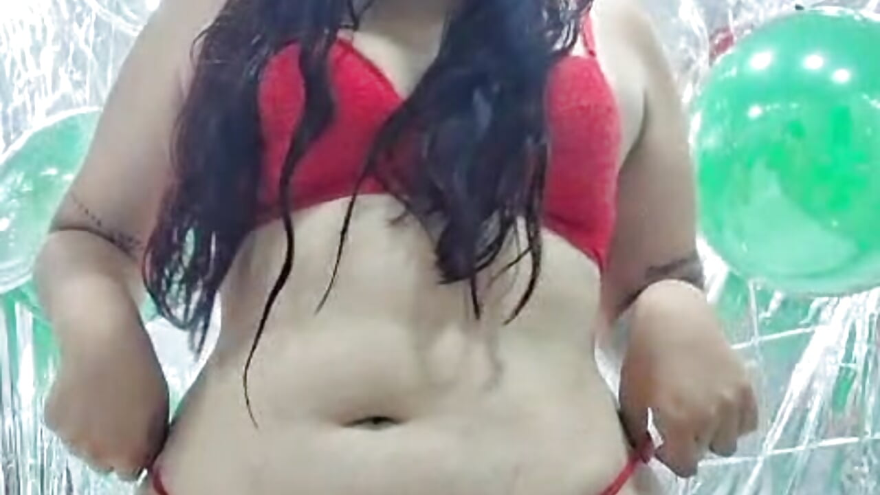 your dangerous and sexy curves with me bigass for your cock 🍑 - video di scarlett_montoya modella di cam