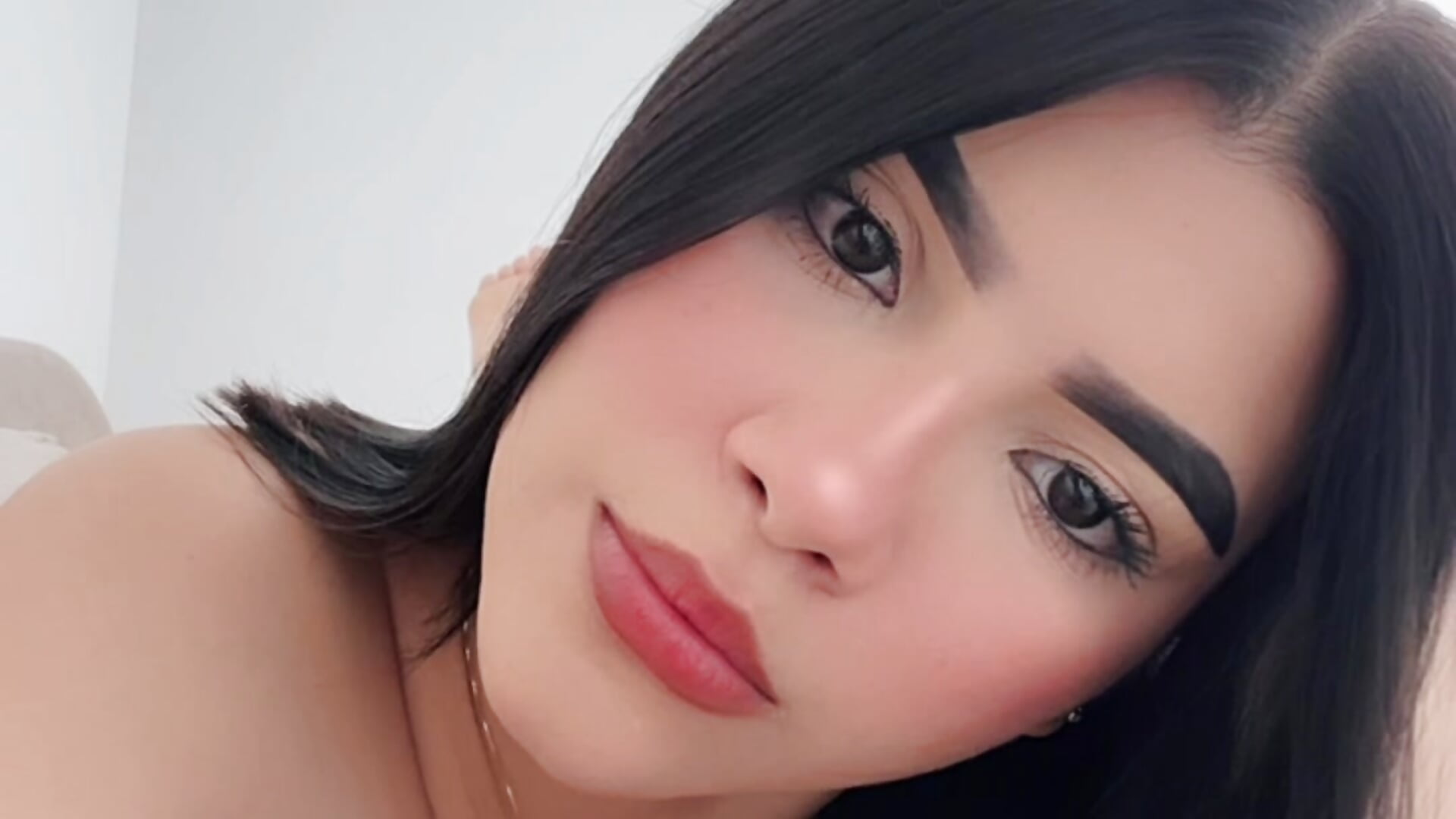 🙈🙈 - vídeo de Julietalcl modelo de câmara