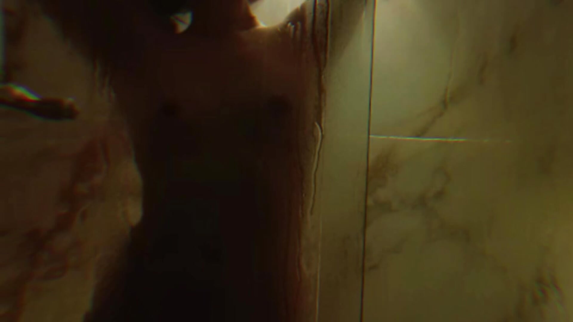 TEASER A SENSUAL SHOWER FOR YOU - video di moon_winy modella di cam