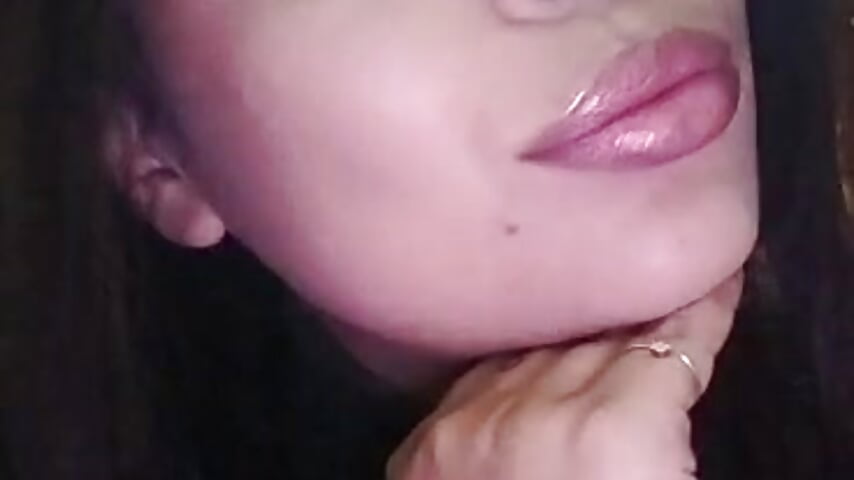 🍒Kisses🍒 - video by cherry_pie02 cam model