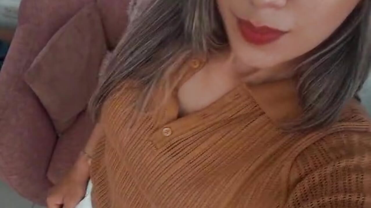 a tender and at the same time evil face😏🔥 - video by karlyy_ cam model