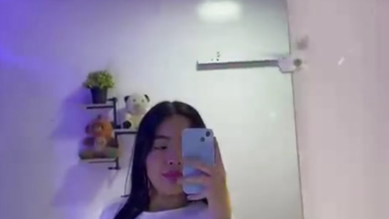 About me - video by auraspice cam model