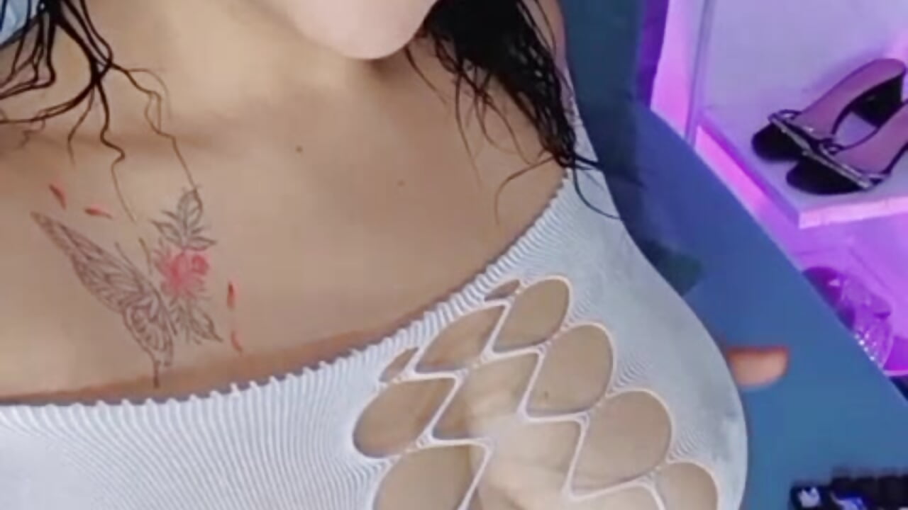 “This is just the beginning🤤 - roxane- adlı kamera modelinin videosu