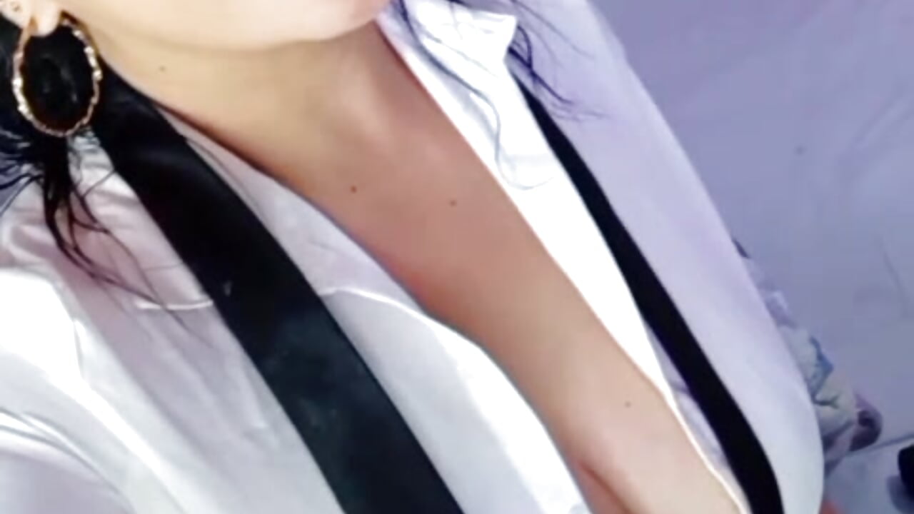 “Temptation in soft mode ✨ - video od modelky/modela roxane-