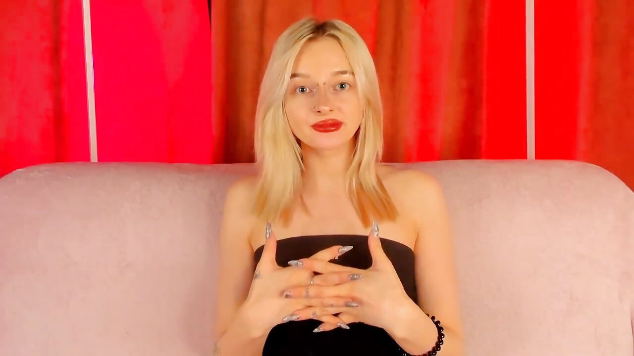 Let's get acquainted 💋 - video by AlessaKiss cam model