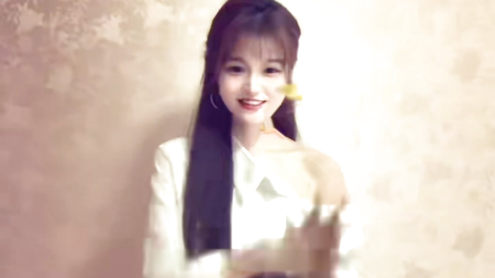 605ed1140fe2f4d9e4d03c79f9d805ba - video by Yiy-520 cam model