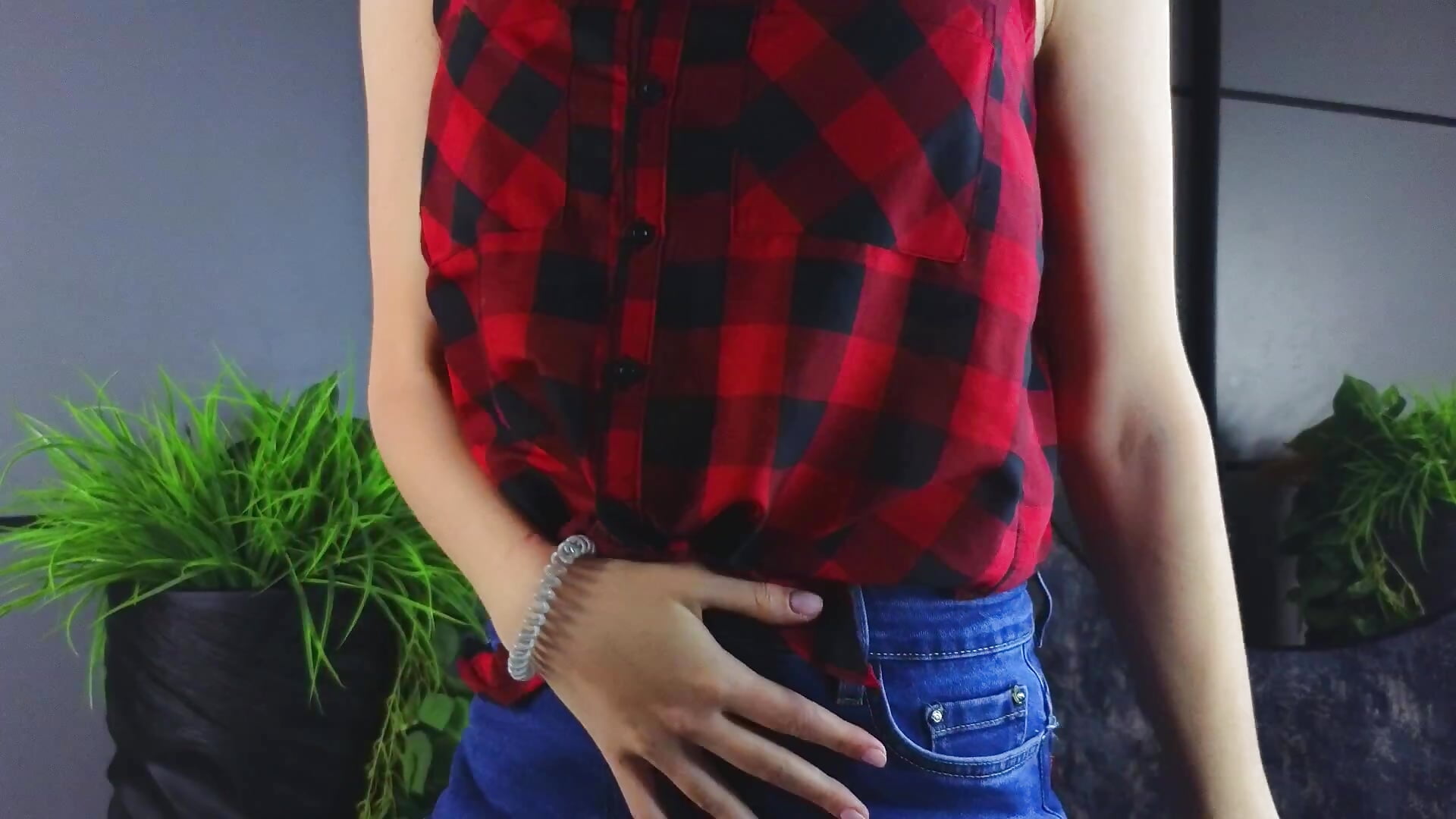 7 rings – video od webkamerové modelky FoxFever