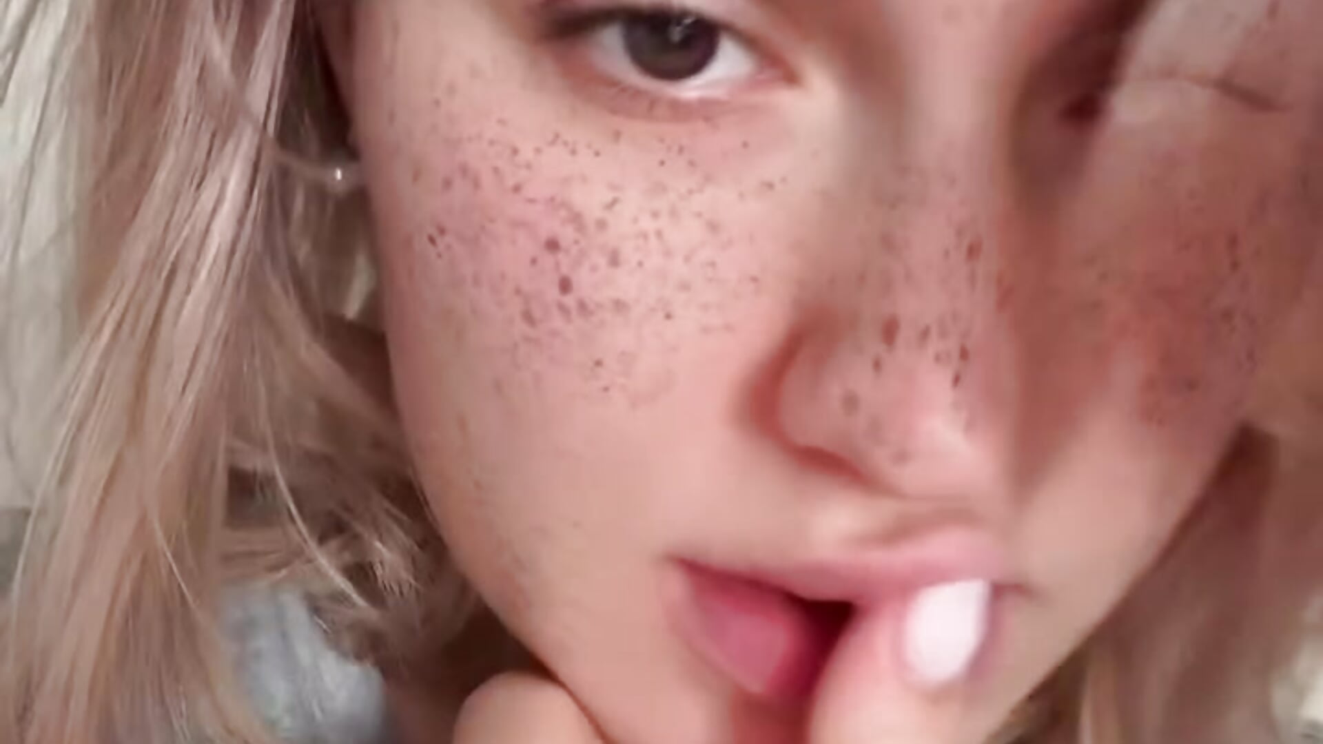 me - video kamandarin kameramallilta