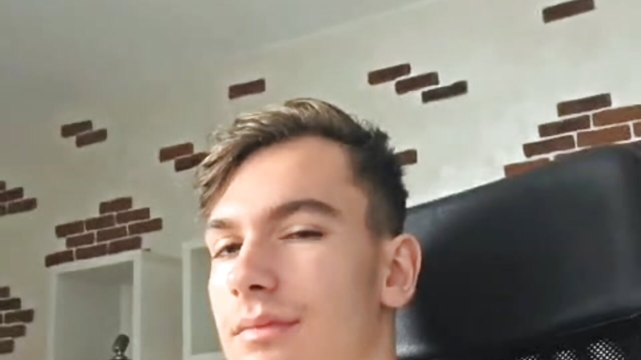 VID_20251206_233210_096 - video av BradyFlint cam model