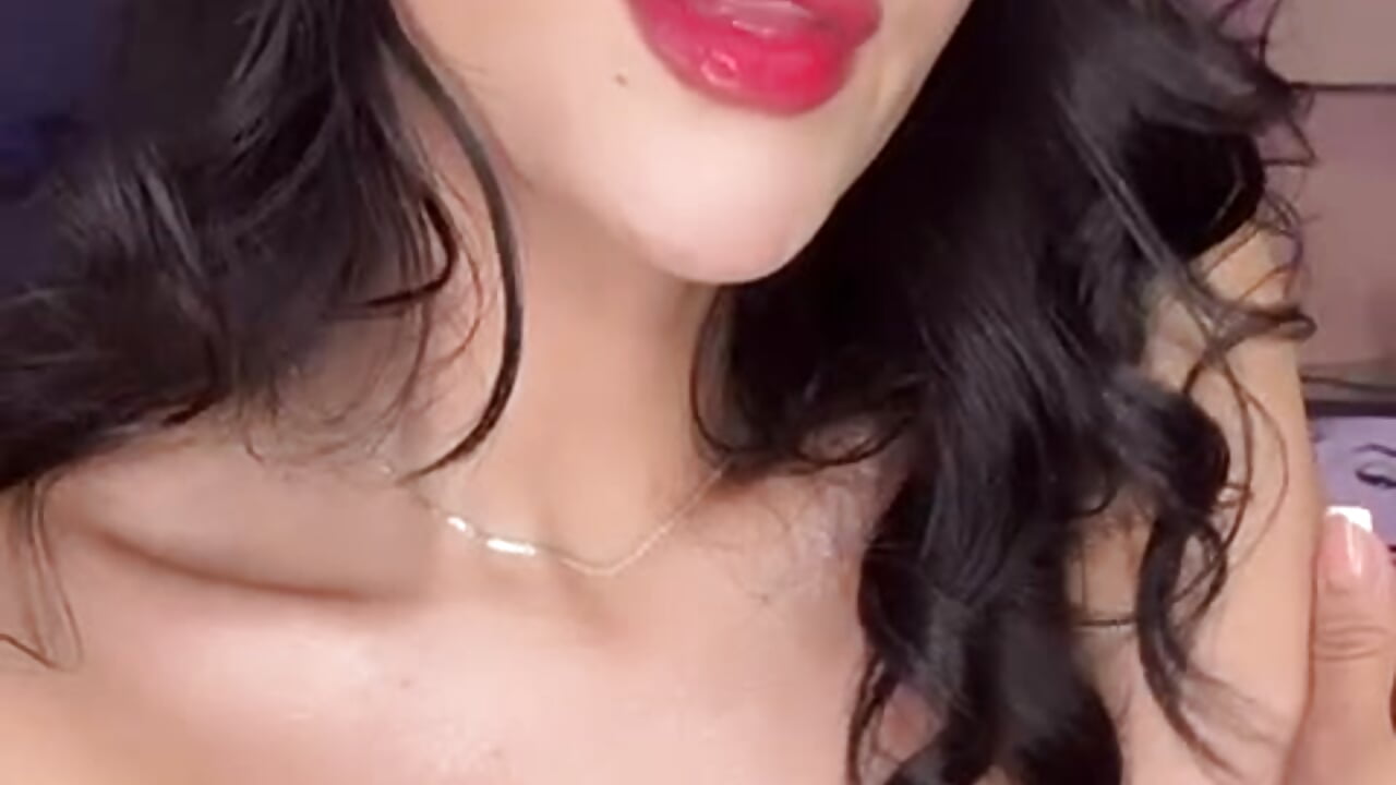 When you talk about angels, you can talk about me. - video của người mẫu cam TanyaBello