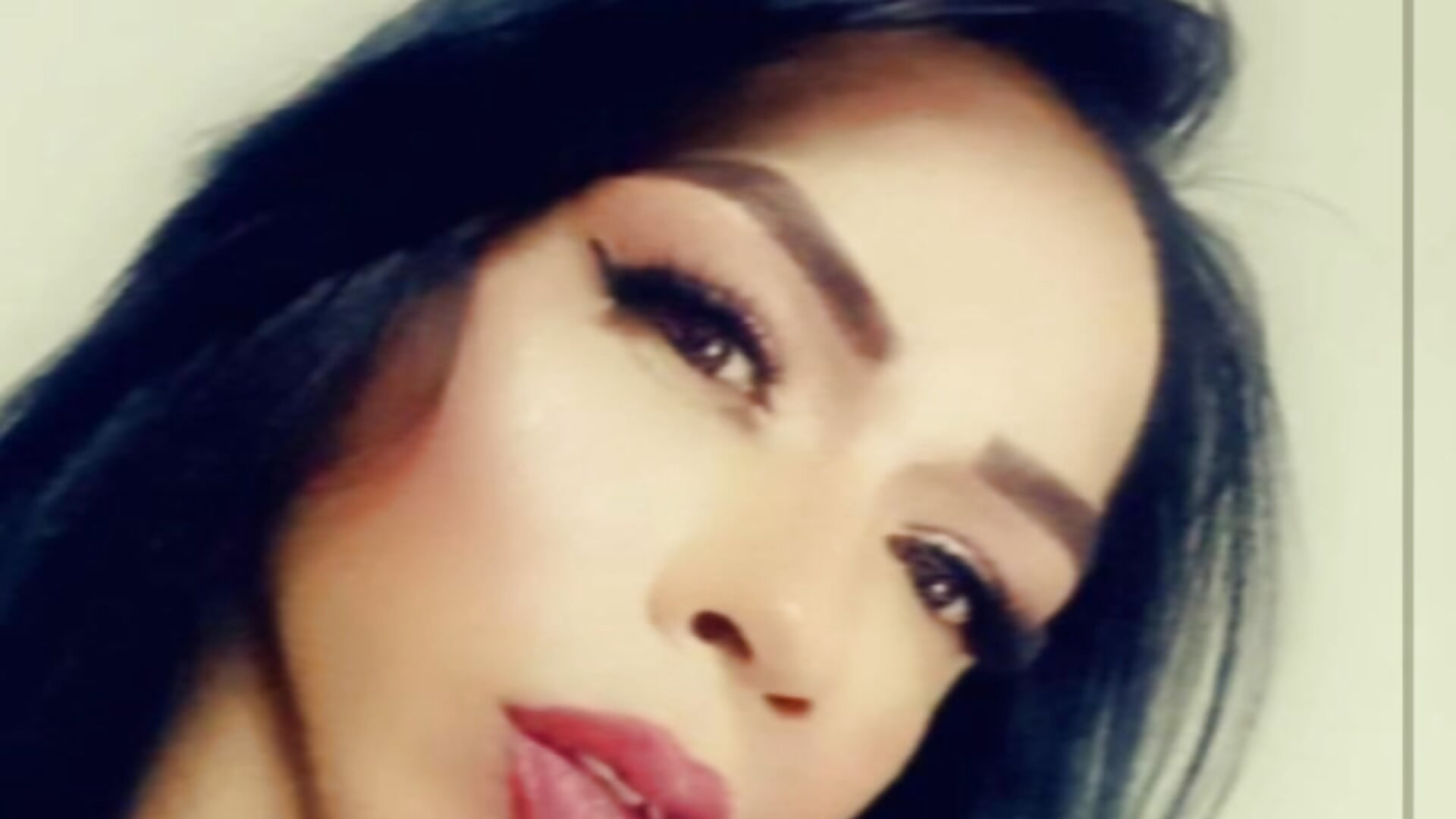 13d66608-b314-4ca2-8228-0cad368e09e8-1_all_176 - video by nicollsexxt cam model