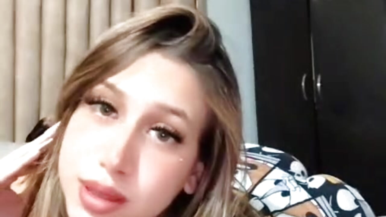 Very Hot🔥 - video by Zoebecker cam model