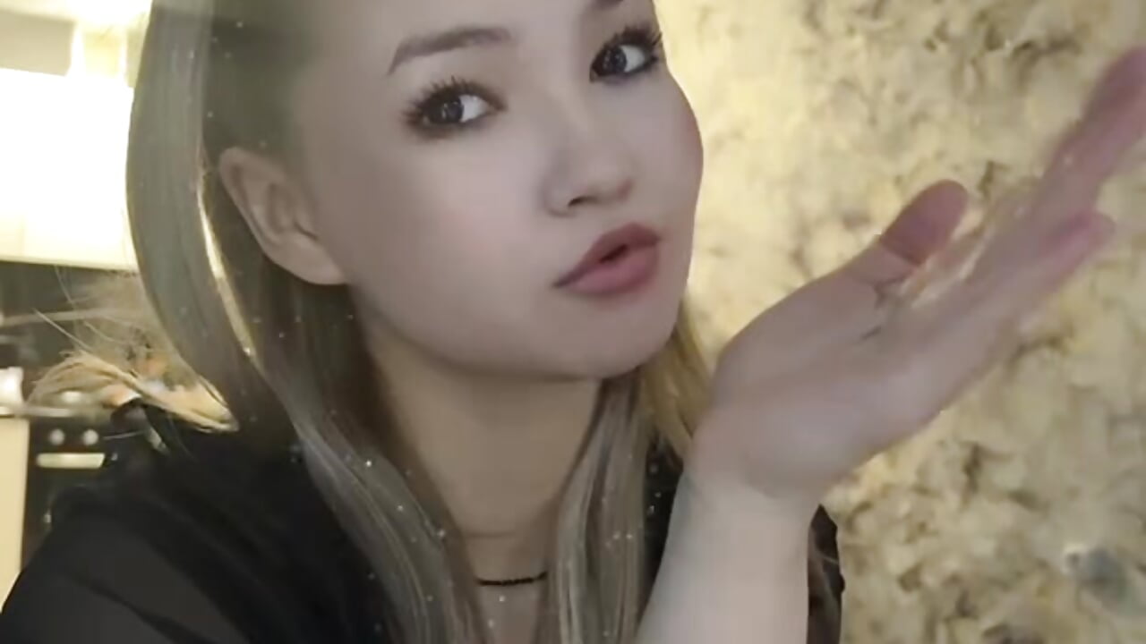 IMG_0692 - video by MerandaBlosom cam model