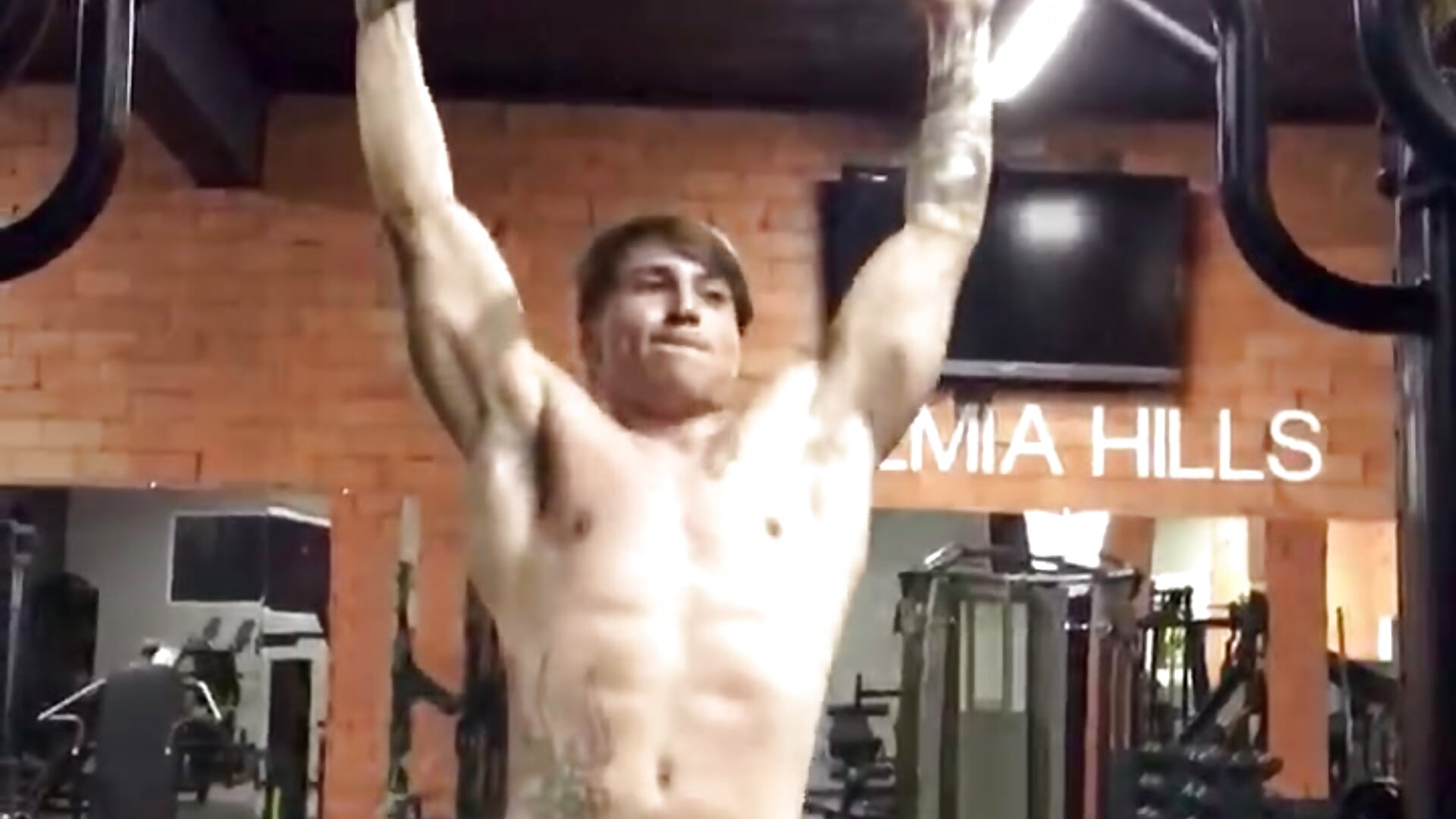 Em Bulking… - vidéo du modèle de showcams Osonhodelas