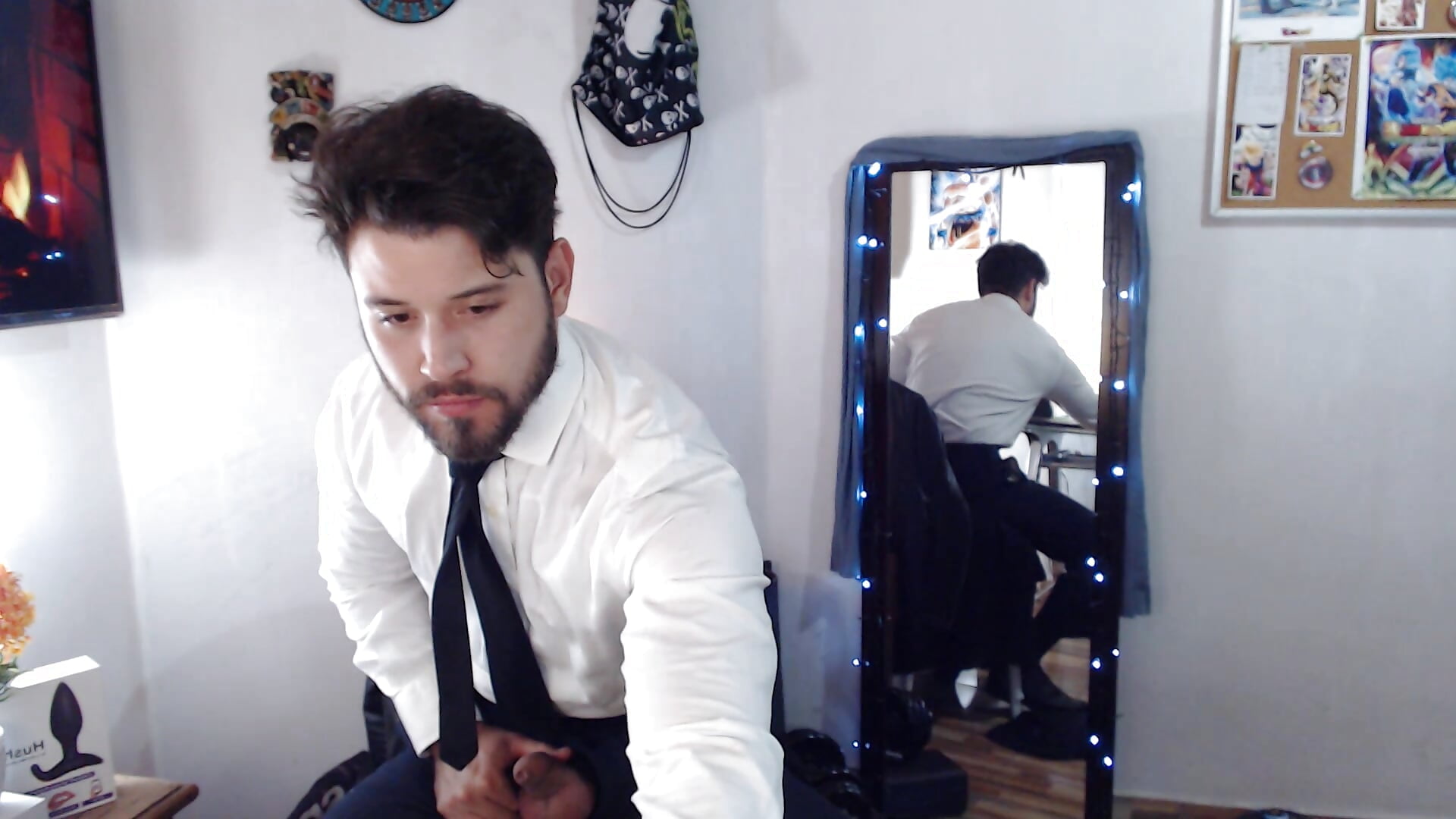 show cum Suit－カメラキャストのSugaredDigitの動画