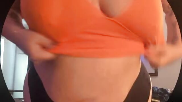 Titttiessss - video di ImKatMeow modella di cam